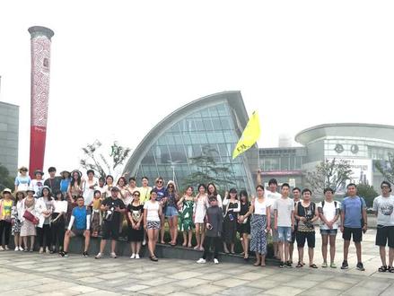 海外短视频赚钱真的吗 2640fb1ba734e5fb83c15c4bdd508b06~tplv-dy-resize-origshort-autoq-75:330.jpeg?biz_tag=pcweb_cover&from=3213915784&s=PackSourceEnum_AWEME_DETAIL&sc=cover&se=false&x-expires=2008764000&x-signature=cb%2F9Ma5qKqsqRu3aXVTNXCnh8pI%3D