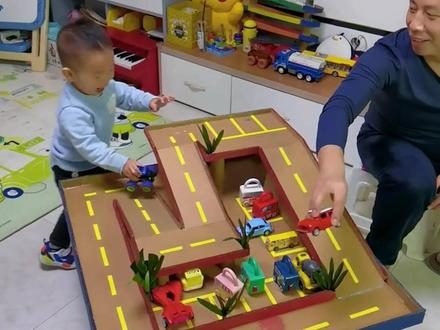 灯笼手工制作简单易学又漂亮 cce2563f32ab833acd0bb9c39a6c2834~tplv-dy-resize-origshort-autoq-75:330.jpeg?biz_tag=pcweb_cover&from=3213915784&s=PackSourceEnum_AWEME_DETAIL&sc=cover&se=false&x-expires=2007705600&x-signature=Ob2jv6pIY7igxG2ysSr4MgmmBPY%3D