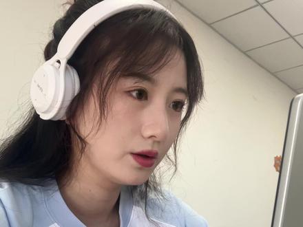 普通话等级考试 f020ca70be0ac969c55b6efb732559fd~tplv-dy-resize-origshort-autoq-75:330.jpeg?biz_tag=pcweb_cover&from=3213915784&s=PackSourceEnum_CHALLENGE_AWEME&sc=cover&se=false&x-expires=2013415200&x-signature=L6uxRXiQ2MYTNrQD1M1udqAiAx4%3D