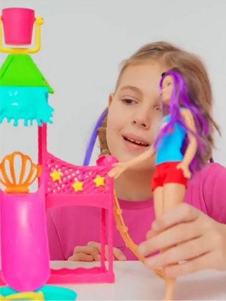 玩具小视频芭比玩具 de90f042a010476e9684900c73c9b6bf~tplv-dy-cropcenter:323:430.jpeg?biz_tag=pcweb_cover&from=3213915784&s=PackSourceEnum_PUBLISH&sc=cover&se=true&sh=323_430&x-expires=1997949600&x-signature=pQ7IHWgZQFcoLFD2YdP85CPqk3I%3D