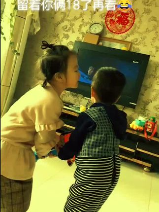 衣服发黄怎样洗可以洗干净 63f81a2c85364b4a8afad05c23e7458a~tplv-dy-cropcenter:323:430.jpeg?biz_tag=pcweb_cover&from=3213915784&s=PackSourceEnum_PUBLISH&sc=cover&se=true&sh=323_430&x-expires=1990159200&x-signature=VqWmoK8C4pGhCAZFPEVQ%2F5lLayU%3D