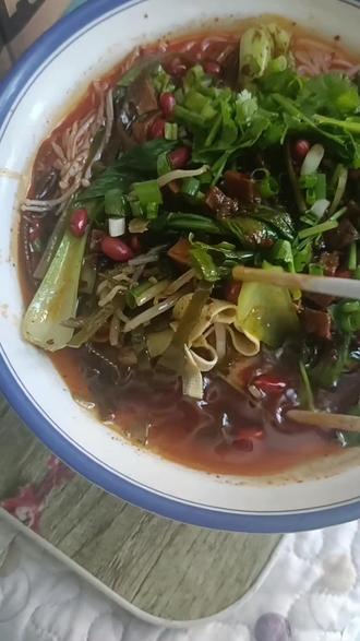 炒肉丝怎么炒才不粘锅 98ab289188554d7c86c5cc1ad584eff3_1693812256~tplv-dy-resize-origshort-autoq-75:330.jpeg?biz_tag=pcweb_cover&from=3213915784&s=PackSourceEnum_AWEME_DETAIL&sc=cover&se=false&x-expires=2009307600&x-signature=Kbnqofg5wIkdwa%2BgR310fPu0mFA%3D