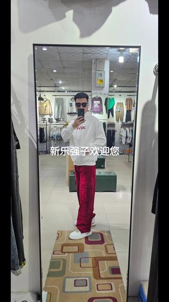 微胖牛仔裤女穿搭 a11806f2a0644dc59b3aff0a1feeaa21_1694490217~tplv-dy-resize-origshort-autoq-75:330.jpeg?biz_tag=pcweb_cover&from=3213915784&s=PackSourceEnum_AWEME_DETAIL&sc=cover&se=false&x-expires=2012346000&x-signature=CPNiZM4fE%2FA0A4VFUeY%2FTPqYcmw%3D