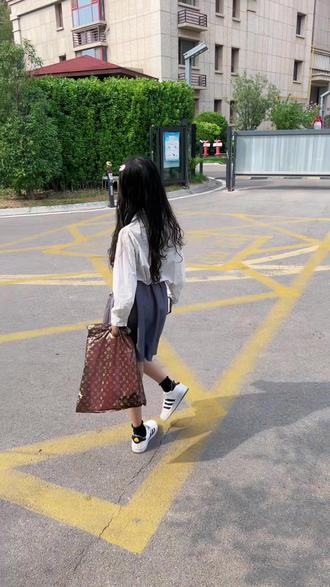 二维码识别器平台 bc520af22af743ac952fd1af7c530485_1693618833~tplv-dy-resize-origshort-autoq-75:330.jpeg?biz_tag=pcweb_cover&from=3213915784&s=PackSourceEnum_AWEME_DETAIL&sc=cover&se=false&x-expires=2009008800&x-signature=Ej600ixqPePHQqrBJXqbY676f6Q%3D