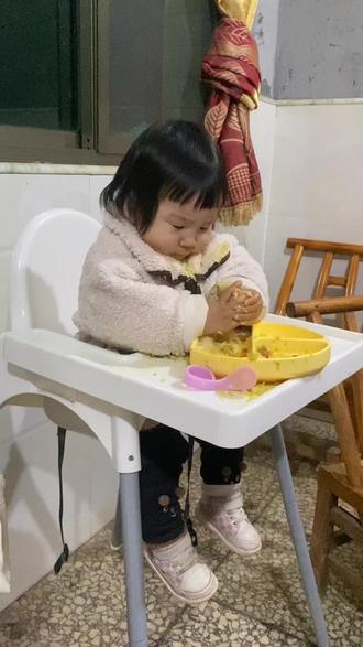 草莓是什么样的 ec17ca10549744339c8f87654767b1ca~tplv-dy-resize-origshort-autoq-75:330.jpeg?biz_tag=pcweb_cover&from=3213915784&s=PackSourceEnum_AWEME_DETAIL&sc=cover&se=false&x-expires=2006316000&x-signature=qyFBGCGFsg9YX11Np7geaJUnFAM%3D