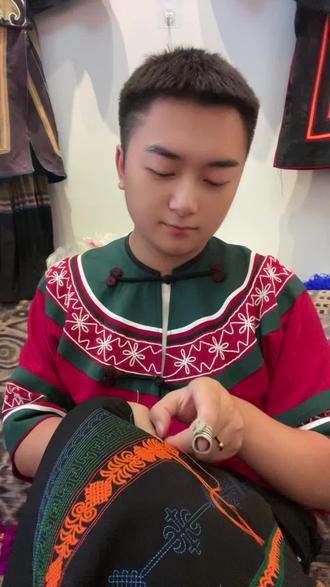 飞鹅岭到广州火车站转地铁多少钱 o8648eJ3nIEubCOUA4eB092frEb0UECEDDAfDC~tplv-dy-resize-origshort-autoq-75:330.jpeg?biz_tag=pcweb_cover&from=3213915784&s=PackSourceEnum_AWEME_DETAIL&sc=cover&se=false&x-expires=2011150800&x-signature=SD%2B0uUBen7lIw%2B3Yx2SMEZ9Tmd0%3D