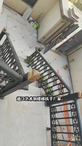 自贴壁画方法 oAIiVDNnlBeGYbweDN7HWAIQAAxAbIagU9QJJV~tplv-dy-resize-origshort-autoq-75:330.jpeg?biz_tag=pcweb_cover&from=3213915784&s=PackSourceEnum_AWEME_DETAIL&sc=cover&se=false&x-expires=2012040000&x-signature=AX%2FPNvejl6BQ5gcECFRTefmvZMs%3D