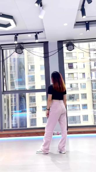 老王的故事集 oIXAqXzjfVlrf96wS9ugABvAmOxEINBNgkXIsh~tplv-dy-resize-origshort-autoq-75:330.jpeg?biz_tag=pcweb_cover&from=3213915784&s=PackSourceEnum_AWEME_DETAIL&sc=cover&se=false&x-expires=2010391200&x-signature=N24QjcCIPi6Ljn0PBWZBVk19ER0%3D
