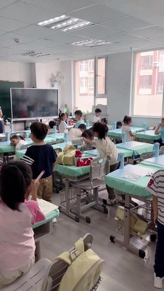 宿舍人不睡觉怎么办 oUAWoe5AEIAP2SUwTYnwpeeli0rlePAdfQrZe6~tplv-dy-resize-origshort-autoq-75:330.jpeg?biz_tag=pcweb_cover&from=3213915784&s=PackSourceEnum_AWEME_DETAIL&sc=cover&se=false&x-expires=2011395600&x-signature=R86E17NJNGjDjXw1ao%2FQ1Bm5fus%3D