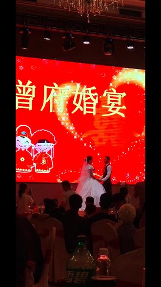 蜜蜂几月份会消失 oUAWwtEgNJAfahG1LpedCcNvHozCABPIaDpyTg~tplv-dy-resize-origshort-autoq-75:330.jpeg?biz_tag=pcweb_cover&from=3213915784&s=PackSourceEnum_AWEME_DETAIL&sc=cover&se=false&x-expires=2009394000&x-signature=eLgaLXTFWnvnk8SIg5S2MtTSaQM%3D