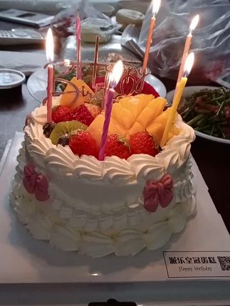玲珑剔透的意思解释 oUZMNAz5hGHAvfeqxM281ACAgEZKBA4I61FQh9~tplv-dy-cropcenter:323:430.jpeg?biz_tag=pcweb_cover&from=3213915784&s=PackSourceEnum_PUBLISH&sc=cover&se=true&sh=323_430&x-expires=1992978000&x-signature=wWRsCwfkFp3a4oePz2f1Rhs4IWk%3D