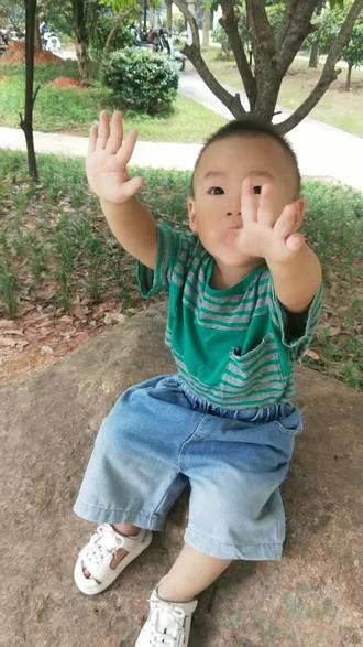 免费国语完整版的大片 oUeaIIeJTCC9tKu1ACnAQz2U9jkgmBuA0sDnb3~tplv-dy-resize-origshort-autoq-75:330.jpeg?biz_tag=pcweb_cover&from=3213915784&s=PackSourceEnum_AWEME_DETAIL&sc=cover&se=false&x-expires=2009329200&x-signature=b52wjSP7g6E07b%2FUMGqvuMSMtQE%3D