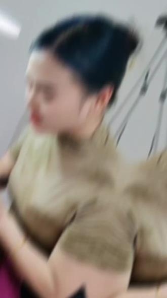 有哪些好看的书籍封面 okaQAAeI2LdKB0JS1eSiBvD35nEFbMAz7ACgfE~tplv-dy-resize-origshort-autoq-75:330.jpeg?biz_tag=pcweb_cover&from=3213915784&s=PackSourceEnum_AWEME_DETAIL&sc=cover&se=false&x-expires=2009466000&x-signature=b7bBinHQIwQotfiKNWBt0Mp9tz8%3D