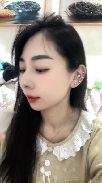 有没有推荐的洗发水 oso49ljbHIHDAW8iAAQvyYwbJfpge8InCcCBMC~tplv-dy-resize-origshort-autoq-75:330.jpeg?biz_tag=pcweb_cover&from=3213915784&s=PackSourceEnum_AWEME_DETAIL&sc=cover&se=false&x-expires=2012583600&x-signature=8%2By6m%2F78cQYrajRh3%2FLOuAtlpt0%3D