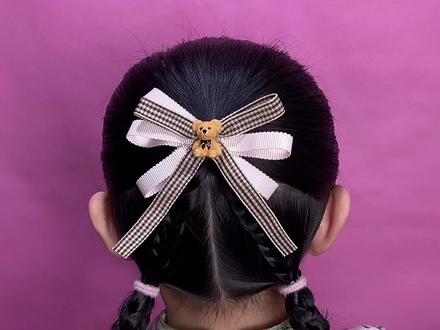 燕子儿童编发:春暖花开,这款小清新发型,记得给宝贝安排#编发教程 #发