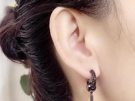 鲨鱼裤怎么搭配好看 春款 1a31b0f35459d8cf6528032ecd28aad4~tplv-dy-resize-origshort-autoq-75:330.jpeg?x-expires=1987207200&x-signature=15TqvKA0C6Ll2GPFPymupTYyumo%3D&from=3213915784&s=PackSourceEnum_AWEME_DETAIL&se=false&sc=cover&biz_tag=pcweb_cover&l=021671850763545fdbddc030010055990456ac2e000001dbed592