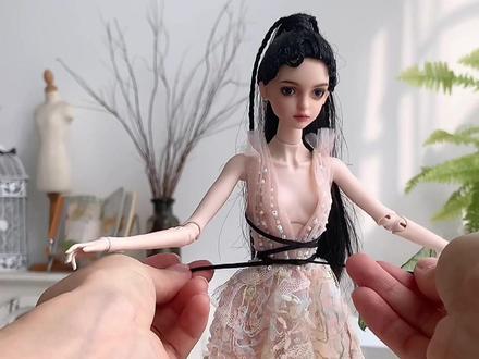 泡泡机是怎么做的 1ef565c904c287f4eb24c3d94da8955c~tplv-dy-resize-origshort-autoq-75:330.jpeg?x-expires=2000800800&x-signature=r1dlEXrGIH97qAyhdyney84PQyk%3D&from=3213915784&s=PackSourceEnum_AWEME_DETAIL&se=false&sc=cover&biz_tag=pcweb_cover&l=2023053018323328265F36374A9F0B380A