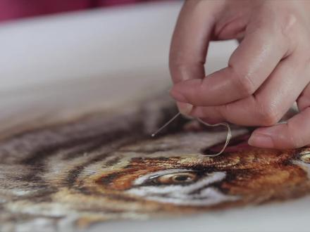 以针为笔以线作画湘绣研究所非遗湘绣技艺传承人成新湘