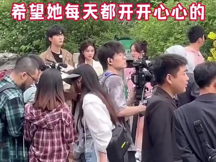 跑男来了2021免费观看完整版 300e29765493c5bc37a974692b94d7b5~tplv-dy-resize-origshort-autoq-75:330.jpeg?x-expires=1997622000&x-signature=%2FyHQaYdjMHko8R0d2Zf2TRkqXjA%3D&from=3213915784&s=PackSourceEnum_AWEME_DETAIL&se=false&sc=cover&biz_tag=pcweb_cover&l=2023042323532032EF7DA45A30F12EA22F