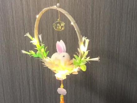 灯笼制作手工中秋简单的 48aaa23cb14f5c372e54ffbfbbbc12d7~tplv-dy-resize-origshort-autoq-75:330.jpeg?x-expires=1999659600&x-signature=dE%2FAh42dO6e784%2Fj0RhWrARnUYA%3D&from=3213915784&s=PackSourceEnum_AWEME_DETAIL&se=false&sc=cover&biz_tag=pcweb_cover&l=20230517134400CF845EC390B6F20BFF5C