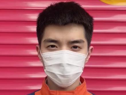 我们见面吧等疫情结束等摘下口罩