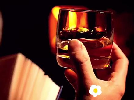 屁股瘙痒是什么情况 566f11e524241a0afd43c2fe8b796a6f~tplv-dy-resize-origshort-autoq-75:330.jpeg?x-expires=1985230800&x-signature=%2FHOfabtxJv6671qr2y4dqq7xr5c%3D&from=3213915784&s=PackSourceEnum_AWEME_DETAIL&se=false&sc=cover&biz_tag=pcweb_cover&l=021669874293147fdbddc03001501825241b6166000002c57e236