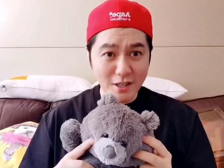 莫莫的时尚潮流日记 - 老少年莫莫 - 抖音