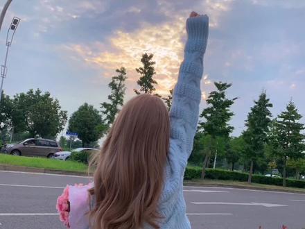 微信昵称女高冷 5d0895184e4249f283b393d9f91dbc0e~tplv-dy-resize-origshort-autoq-75:330.jpeg?x-expires=1993078800&x-signature=GpWLPtDX9hjnta7IkkrtT377Opg%3D&from=3213915784&s=PackSourceEnum_AWEME_DETAIL&se=false&sc=cover&biz_tag=pcweb_cover&l=202303020958245D0670AC8116A47964F7