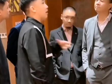 灯笼鱼视频观赏 5ed2d2c7cf88a97d811023375eb07613~tplv-dy-resize-origshort-autoq-75:330.jpeg?x-expires=1982444400&x-signature=UPrY0nNSl8h7JzWpNPszPcNwnDg%3D&from=3213915784&s=PackSourceEnum_AWEME_DETAIL&se=false&sc=cover&biz_tag=pcweb_cover&l=021667085676786fdbddc0100ff2f010a7040100000001e194ee7