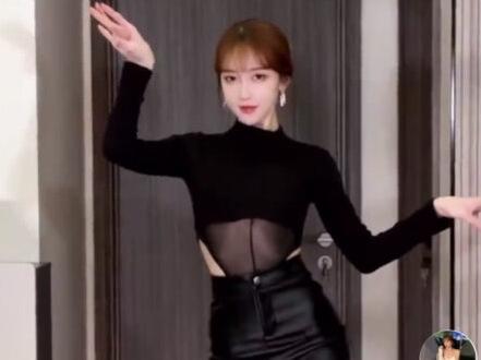 海外抖音tiktok怎么做影视解说 70e8eca8a2f38a3eb40d90e226045b4c~tplv-dy-resize-origshort-autoq-75:330.jpeg?x-expires=2024186400&x-signature=%2F0Df%2F2h917be8hm5hV352xyWVw8%3D&from=3213915784&s=PackSourceEnum_AWEME_DETAIL&se=false&sc=cover&biz_tag=pcweb_cover&l=20240225105856AD5071D43A2516DEE6E5