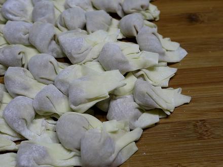 炒肉丝怎么样不柴 78fe8cbde1328bd1d36e34dc095deb3c~tplv-dy-resize-origshort-autoq-75:330.jpeg?x-expires=2007691200&x-signature=sqbWTPocVYiXJzzFag1%2FlOGlxvo%3D&from=3213915784&s=PackSourceEnum_AWEME_DETAIL&se=false&sc=cover&biz_tag=pcweb_cover&l=20230818120927A18878703B097A0128F5