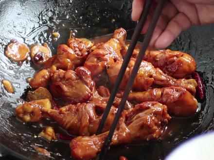 芝麻酱制作方法和配料视频 7b6d03c4eeb1fd636f8dba57145c3dfd~tplv-dy-resize-origshort-autoq-75:330.jpeg?x-expires=2001121200&x-signature=bEZo%2BvP29wKa1spDCfPU2VrBvQk%3D&from=3213915784&s=PackSourceEnum_AWEME_DETAIL&se=false&sc=cover&biz_tag=pcweb_cover&l=202306031122318950DDD09E034440F8A9