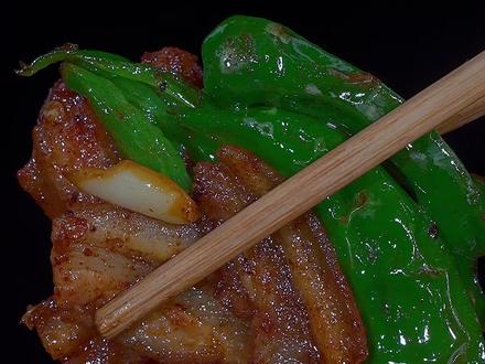 炒肉丝怎么腌肉 89eceb18c93b3e1a536f66ea486024aa~tplv-dy-resize-origshort-autoq-75:330.jpeg?x-expires=2005326000&x-signature=BTUpQ3IlehSmCOREGIu7kPwzSPg%3D&from=3213915784&s=PackSourceEnum_AWEME_DETAIL&se=false&sc=cover&biz_tag=pcweb_cover&l=20230722033321940313BDAA10143B72B0