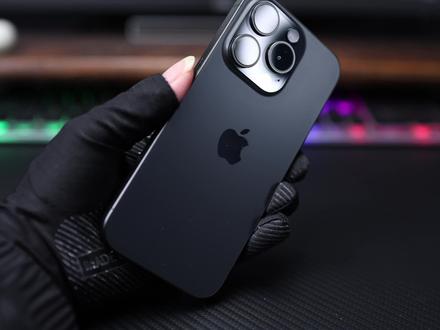 安卓手机怎么定位苹果手机 d916f76cb1c7abeb9a1cccc512c77828~tplv-dy-resize-origshort-autoq-75:330.jpeg?x-expires=2017058400&x-signature=ObSjk9OSfuITjOahFIxYwTTu%2FF0%3D&from=3213915784&s=PackSourceEnum_AWEME_DETAIL&se=false&sc=cover&biz_tag=pcweb_cover&l=202312042249584C96EB849FA4761D17CD