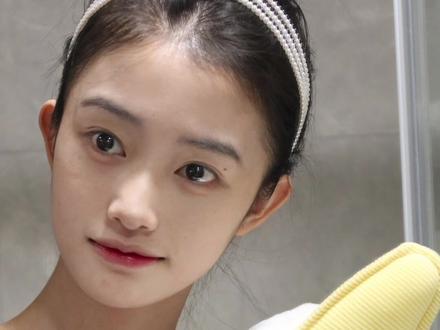 不必张扬 是花自然会香 是爱自然会长#歌曲你听#海鸥眷恋着 - 抖音