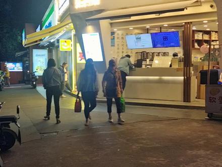 高考钉子户唐尚珺现在情况 fe38e6270fd9d3edb9c00445fa692f40~tplv-dy-resize-origshort-autoq-75:330.jpeg?x-expires=2002460400&x-signature=oJnVv10qgriCNKZkDCuaGyAH988%3D&from=3213915784&s=PackSourceEnum_AWEME_DETAIL&se=false&sc=cover&biz_tag=pcweb_cover&l=202306182342505F37C8E1B5C367546562