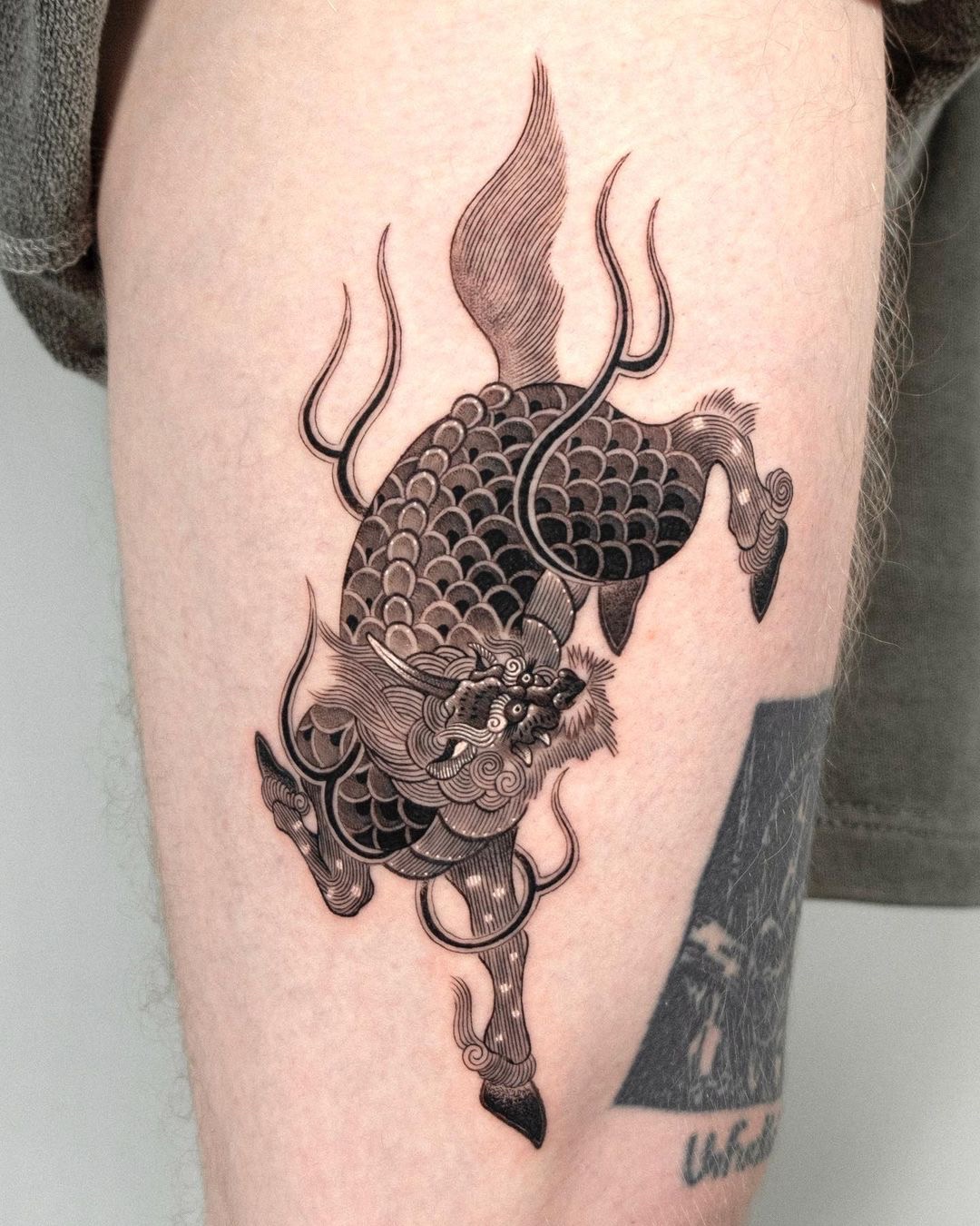 tattoo停:大腿纹身