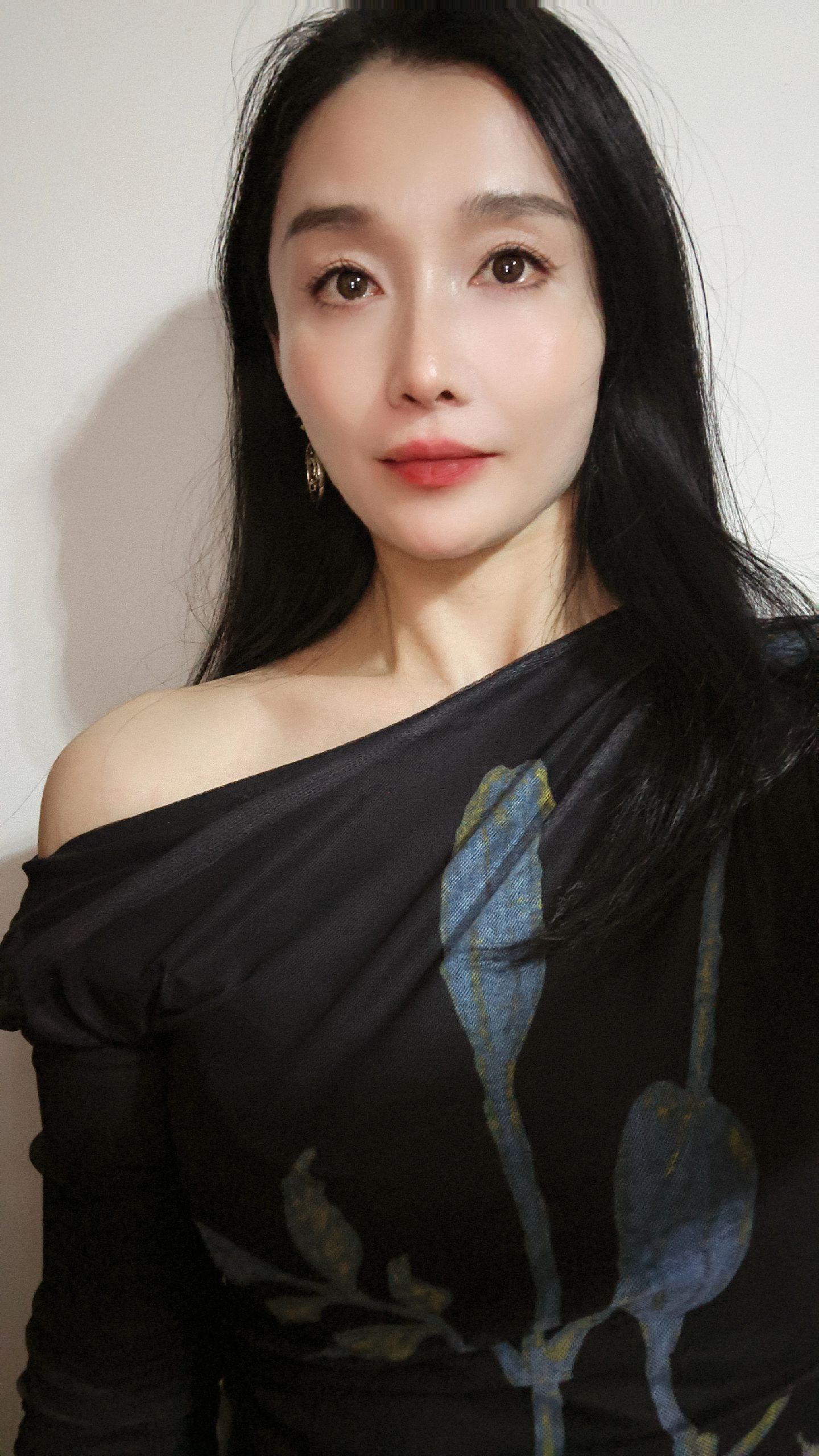 皮不卡秋秋0269♀15:可以和摄影师小哥哥拍照去啦