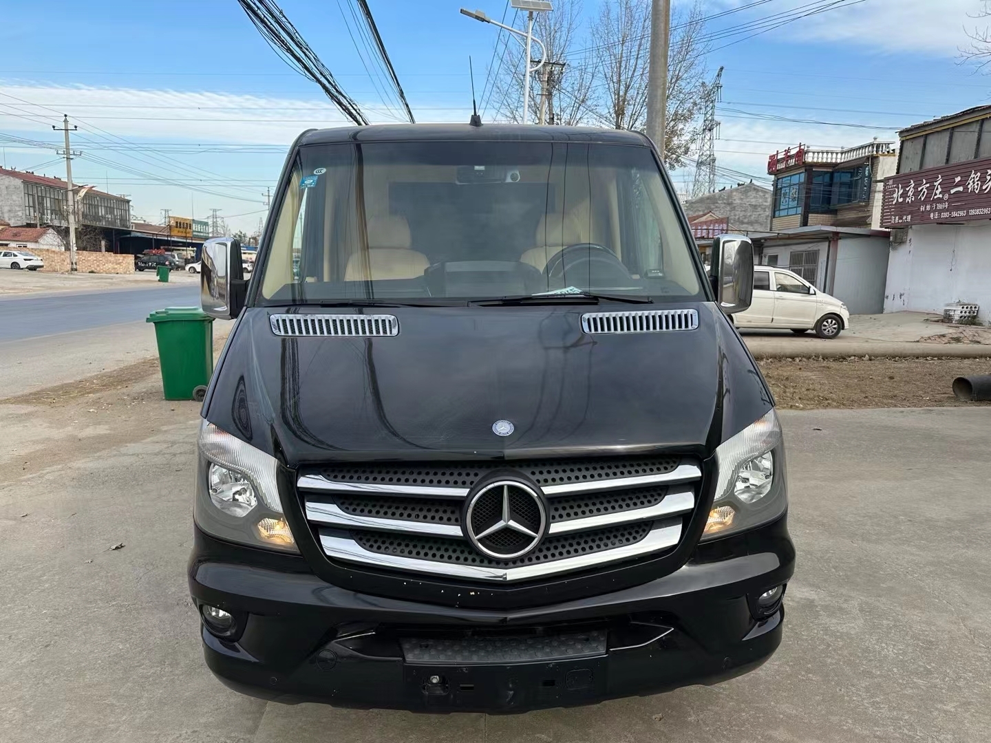 通达精品二手车:20多万 全国最便宜的18年奔驰斯宾特 324 房车 带小