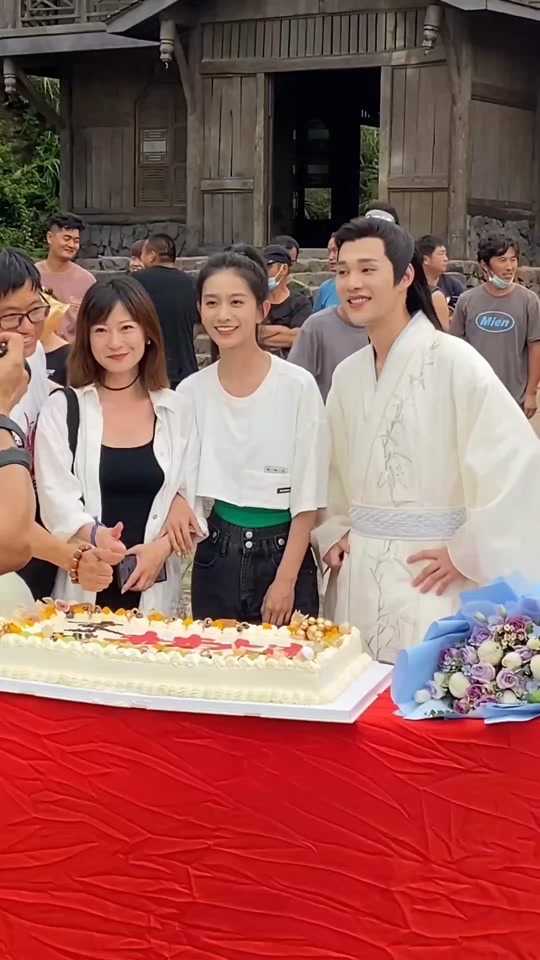 袁昊夜城赋_袁昊嘉泽复合了_袁昊现在的女朋友是谁 - 抖音