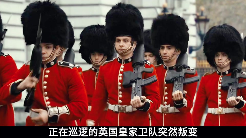 英国男子驾车冲撞白金汉宫大门 - 抖音