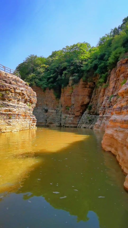 怎样介绍红旗渠和青年洞活动目的地 - 抖音