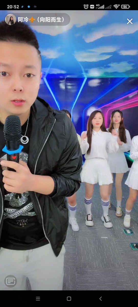 上热门话题09  时隔半个月,今晚胜仔突降阿冷直播间,人气瞬间突破