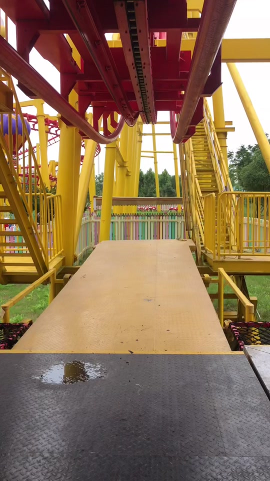 郑州方特悬挂过山车第一视角全过程 - 抖音