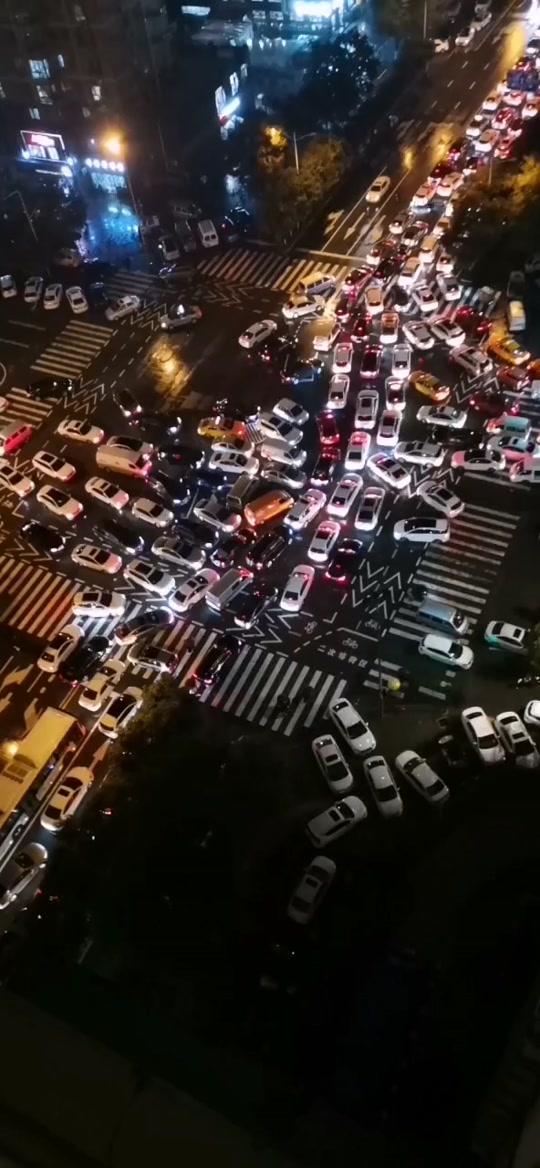 过年高速堵车西安的哪个县城火了