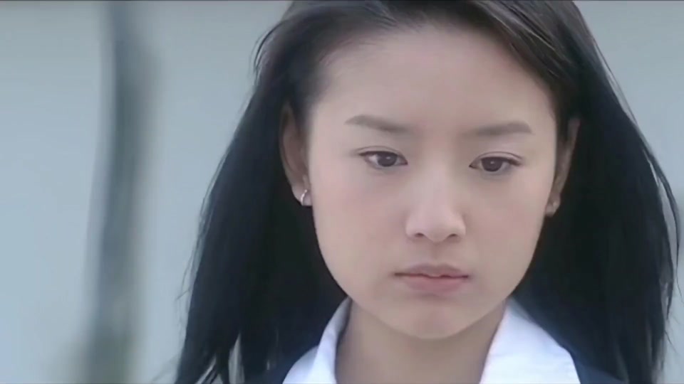 璀璨女王中的衣服如何卖掉 - 抖音