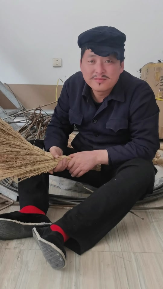 弋二黑:如果把你们抖笑,你来打我98#抖音记录农村生活 #俺是农村人