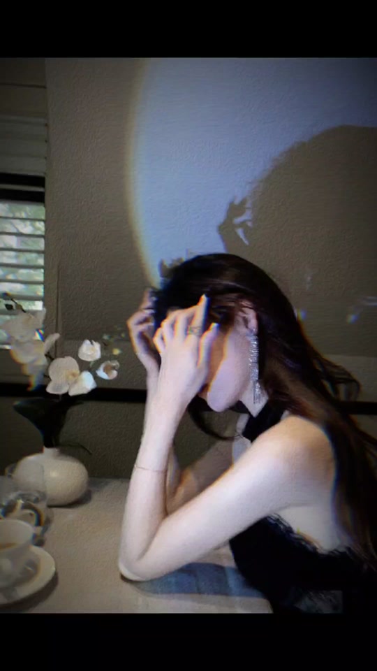 男孩在女孩面前没有了脾气 只有满满的宠爱和偏爱#今日文案 #伤感文案