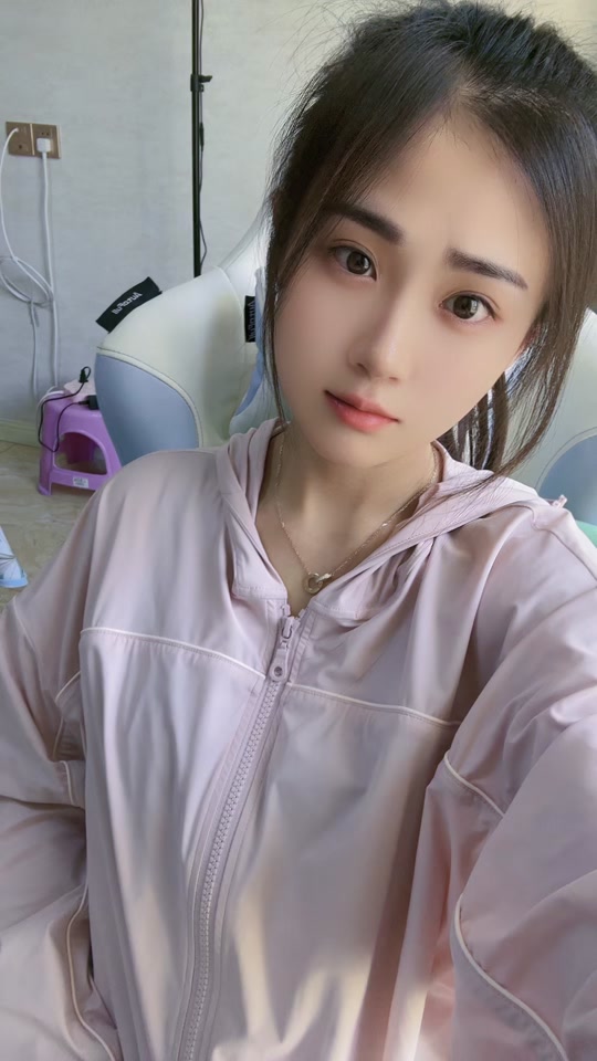 你想不想和我天下第一最最好宸小嫣 - 抖音