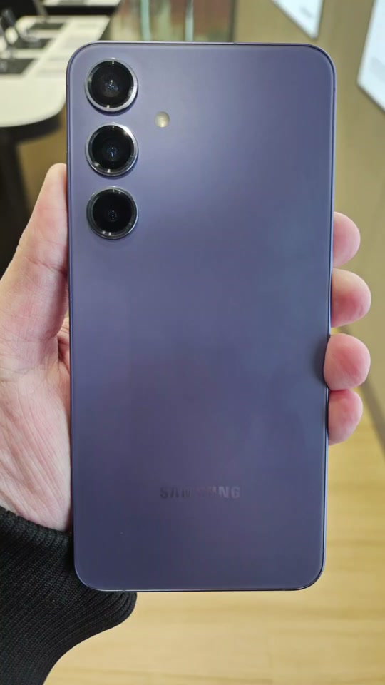 挡不住的太阳:三星galaxys24 秘矿紫 真机上手体验这次紫的不一样